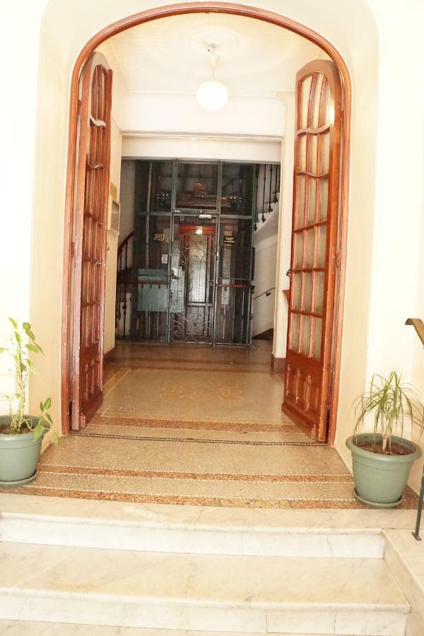 Adorable Apartment In Nice Downtown Exterior photo